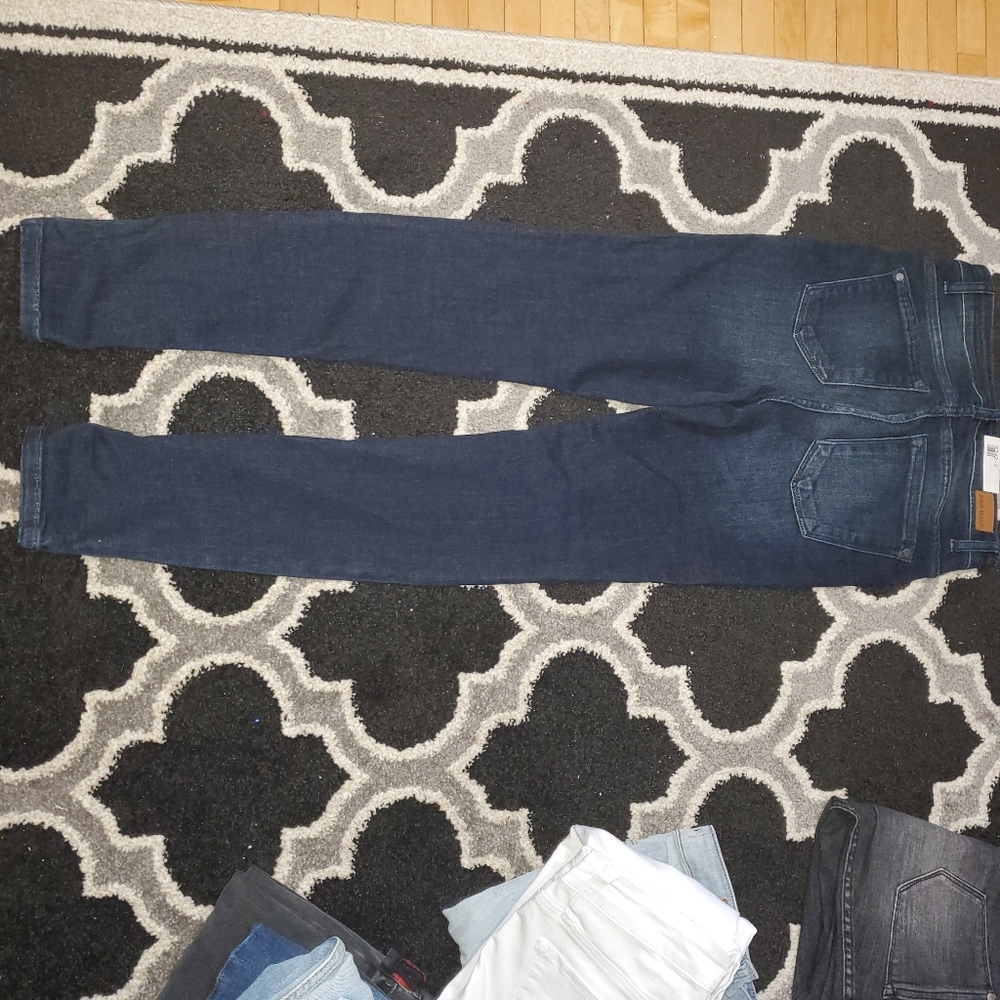 Judy Blue dark blue jeans